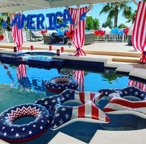 Fourth Of July Pool Party Decorations, Backyard 4th Of July Decorations, July 4th Pool Party Decorations, Usa Pool Party, Pool Party 4th Of July, 4rh Of July Party, 4th Of July Bday Party, 4th Of July Backyard Decor, 4th Of July Pool Party Ideas Decorations