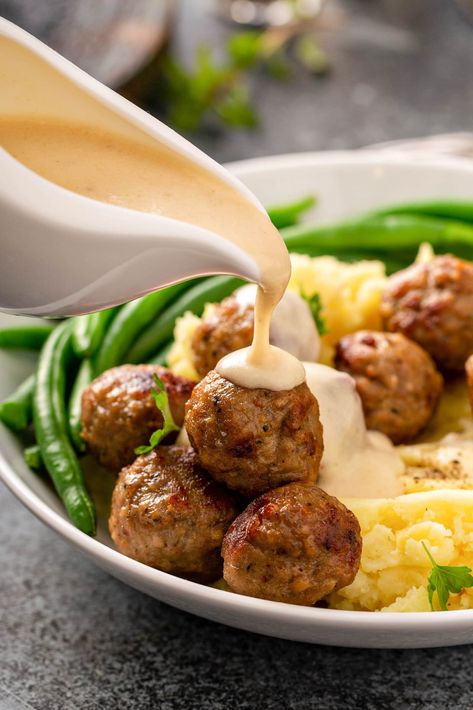 Easy Swedish Meatballs with Creamy Sauce Easy Swedish Meatball Recipe, Easy Swedish Meatballs, Pasta Toppings, Swedish Meatballs Easy, Ground Pork Recipes, Meatball Sauce, Best Meatballs, Chicken Liver, Beef Meatballs