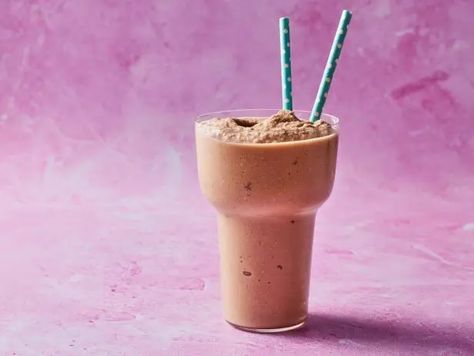 Chocolate Hazelnut Smoothie, Hazelnut Smoothie, Rainbow Smoothie Recipes, Zucchini Smoothie, Orange Smoothie Recipes, Mocha Smoothie, Chocolate Smoothie Recipes, The Kitchen Food Network, Mango Smoothie Recipes