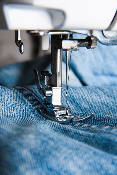 We created the following guide to help you find the best sewing machine for jeans and canvas. Denim Photography, Denim Background, Denim Aesthetic, Sewing Photography, Fabric Photography, Denim Art, Denim Inspiration, Denim Ideas, Clothing Photography