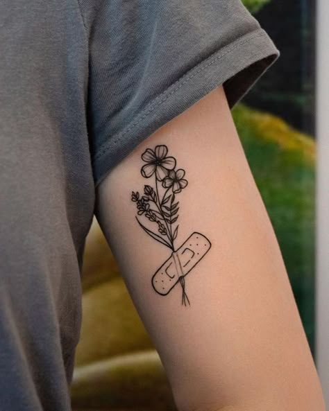 Women Tattoos Arm, Tattoo Healing, Hand Tattoo Ideas, Butterfly Tattoos On Arm, Cute Matching Tattoos, Arm Sleeve Tattoos For Women, Small Chest Tattoos, Small Girly Tattoos, Small Shoulder Tattoos