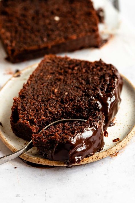 Banana Cake Design, Chocolate Sour Cream Pound Cake, Best Ever Chocolate Cake, Small Chocolate Cake, Chocolate Pound Cake, Sour Cream Pound Cake, Cake Mug, Sour Cream Recipes, Chocolate Banana Bread