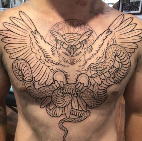 Neo Traditional Chest Tattoo, Owl Tattoo Chest, Traditional Chest Tattoo, Traditional Owl Tattoos, Chest Tattoo Stencils, Chest Tattoo Drawings, Full Chest Tattoos, Tato Naga, Torso Tattoos