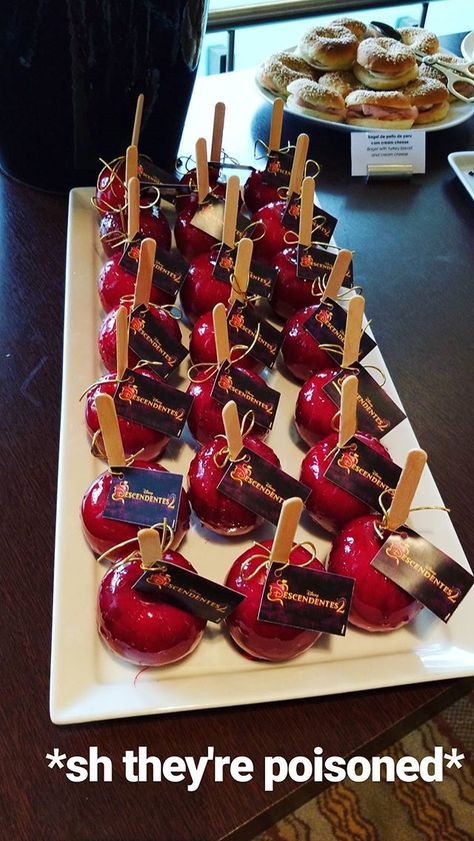 Poisoned apples from descendants Decendants Birthday Party Games, Descendants Quinceanera, Descendants Sleepover Ideas, Descendants 4 Party Ideas, Descendants Rise Of Red Birthday Party Ideas, Descendants Party Games, Rise Of Red Descendants Party Ideas, Descendants Party Food, Descendants Rise Of Red Party Ideas