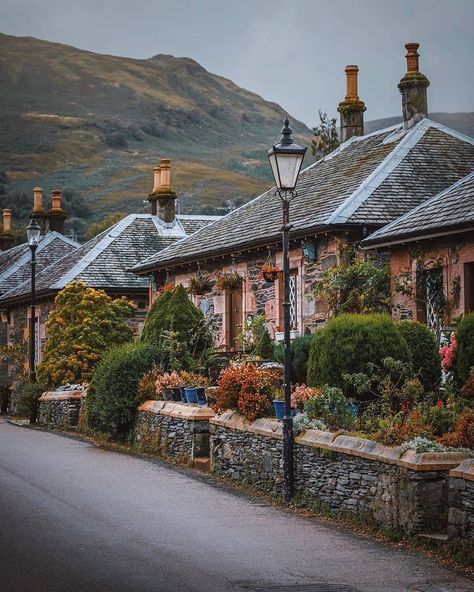 Hidden Scotland on Instagram: “Welcome to the @hiddenscotland Daily Escape.  Where we will continue to share the beauty within Scotland for you to enjoy from the comfort…” Scotland Cottage, Scotland Aesthetic, Loch Lomond Scotland, Scotland Tours, Loch Lomond, Scotland Travel, Looks Vintage, Edinburgh, Places To Travel