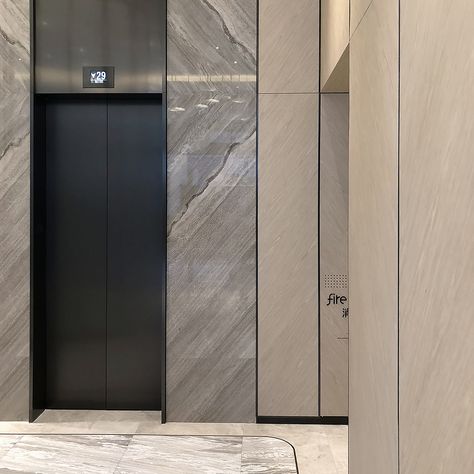 Studio Munge | Island Residence Residence Lobby, Lift Wall, Lift Lobby Design, Elevator Lobby Design, Studio Munge, Lift Lobby, Lobby Ideas, Elevator Interior, Elevator Lobby