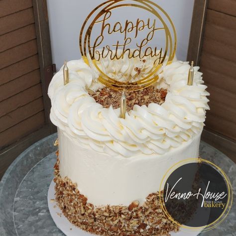 Carrot Cake and cream cheese flavored swiss meringue buttercream with crushed pecans Carrot Cake Drip Cake, Carrot Birthday Cake Design, Pecan Cake Decoration, Birthday Carrot Cake Ideas, Birthday Cake Carrot Cake, Carrot Cakes Decoration, Carrot Cake Decorations Ideas, Simple Carrot Cake Decoration, Carrot Cake Design Ideas Birthday