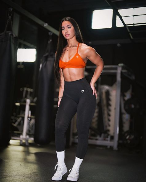 All Posts • Instagram Gym Poses Women, Gym Photoshoot Women, Gym Photography Women, Poses Gym, Fitness Lifestyle Photography, Women Fitness Photography, Gym Vibes, Goal Body, Gym Photoshoot