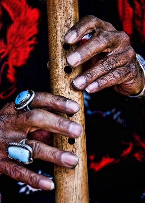 Native Flute, Wooden Flute, Native American Music, Flute Player, Native American Flute, Flute Music, Native American Peoples, Old Hands, We Are The World