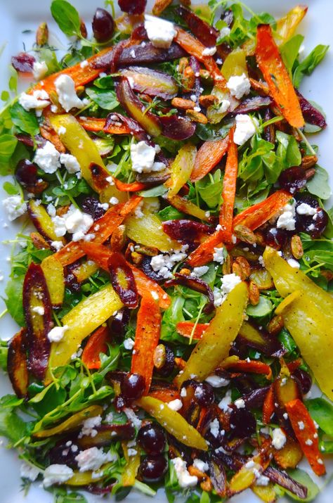 Rainbow Carrot Recipes, Roasted Carrot Salad, Roasted Rainbow Carrots, Carrot Salad Recipes, Salad Inspiration, Perfect Salad, Rainbow Carrots, Recipes Thanksgiving, Daucus Carota