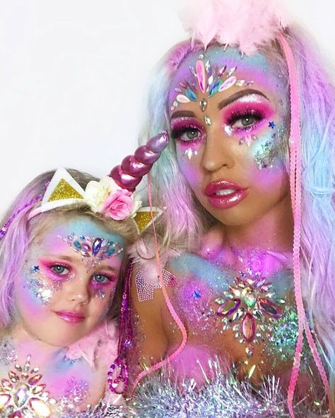 Comment WOW if you love this unicorn makeup via @katiespearpoint Source: unicorndreambox Sxsw Outfit, Fashion Statement Outfits, Unicorn Makeup Halloween, Painting Dress, Rave Concert, Spfx Makeup, Unicorn Halloween Costume, Birthday Plans, Concert Wear