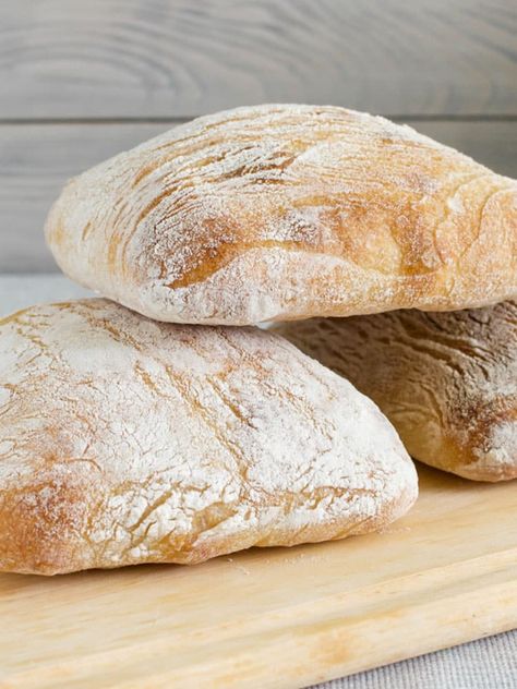 Sourdough Ciabatta Bread Recipe | Home Baking Blog Sourdough Discard Ciabatta Bread, Sourdough Discard Chibatta, Sourdough Ciabatta Bread Recipe, Ciabatta Bread Recipes, Sourdough Ciabatta Recipe, Sourdough Tortillas Recipe, Sourdough Starter Recipes, Sour Bread, Ciabatta Recipe