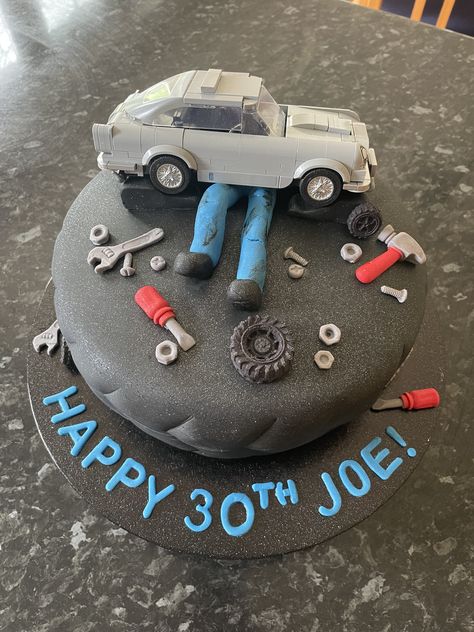 Mechanic tyre cake Cakes For Mechanics, Mechanic Birthday Party Ideas For Men, Mechanic Theme Cake, Mechanic Party Ideas, Mechanic Cakes For Men, Car Cake Ideas For Men, Mechanic Cake Ideas, Mechanic Birthday Party Ideas, Car Mechanic Cake