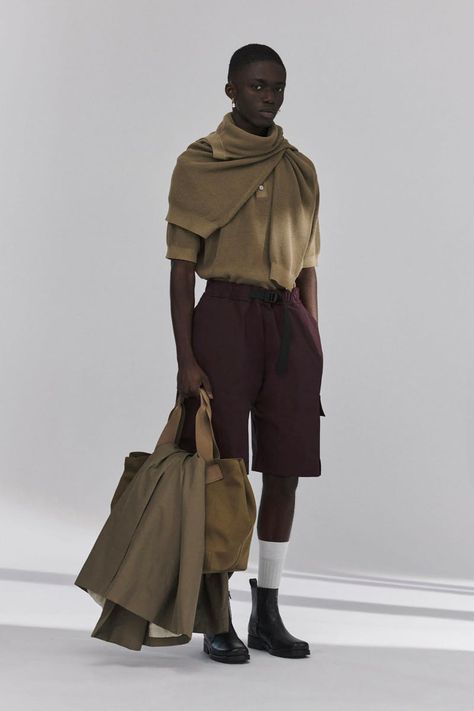 Studio Nicholson Spring/Summer 2022 Collection, Lookbook Modular Wardrobes, Ivy League Style, Studio Nicholson, Male Fashion Trends, Chore Coat, Classic Coats, Donna Karan, Cropped Trousers, 80s Fashion