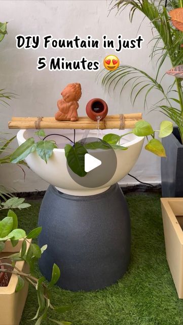 Small Fountain In Garden, Diy Pot Fountain, Diy Small Water Fountain, Pot Fountain Diy Water Features, How To Make A Water Fountain, Diy Small Fountain, Small Fountain Ideas, Diy Water Fountain Indoor, Diy Indoor Fountain