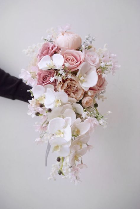 Peony Orchid Wedding Bouquet, Hand Wedding Boquet, Rose And Orchid Bridal Bouquet, Blush Orchid Bouquet, Wedding Bucket Flowers Brides, Bucket Bunga Wedding, Cherry Blossom Bouquet Wedding, Bucket Wedding Flowers, Bride Bucket Flowers