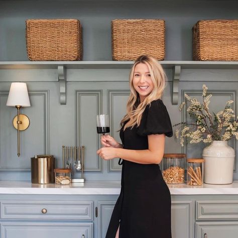 Kristen Mcgowan Living Room, Kristen Mcgowan Decor, Kristen Mcgowan, Studio Closet, Modern Cottage Style, Make Drinks, Closet Bar, Beverage Bar, Styling Tricks