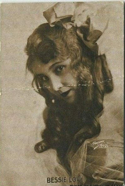 Bessie Love, Mary Pickford, Delicate Features, Film Star, Classic Actresses, Getting Drunk, Silent Film, Best Actress, Movie Theater