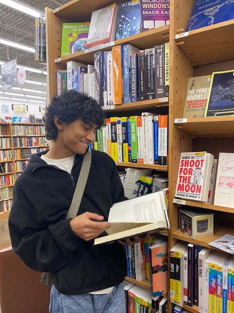 library
half price books
bookstore
cheap affordable
bf application
boy
cute
boy
curly hair
gay
lgbtq Quirky Guy Aesthetic, Geeky Boy Aesthetic, Studious Guy Aesthetic, Healthy Guy Aesthetic, Awkward Guy Aesthetic, Tall Nerdy Guy Aesthetic, Nerdy Guys Outfits, Drinker Boy, Nerdy Guys Aesthetic