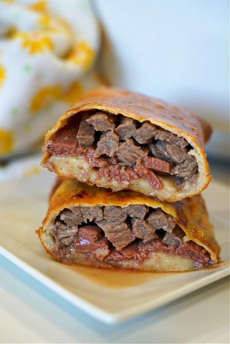 Pizza In Air Fryer, Easy Beef Wellington, Air Fryer Beef, Rhodes Rolls, No Yeast Dinner Rolls, New Air Fryer Recipes, Frozen Rolls, Beef Wellington Recipe, Air Fryer Cooking Times