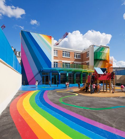 colorful french school in paris - love! Fasad Design, Colorful Places, Kunst Inspiration, Colourful Buildings, French School, Manama, Palau, Over The Rainbow, World Of Color