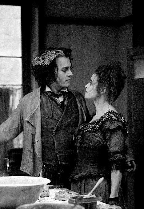 Vampire Couple, Mrs Lovett, Johnny Depp Characters, Tim Burton Beetlejuice, جوني ديب, Tim Burton Characters, Yvonne De Carlo, Tim Burton Style, Johnny Depp Movies