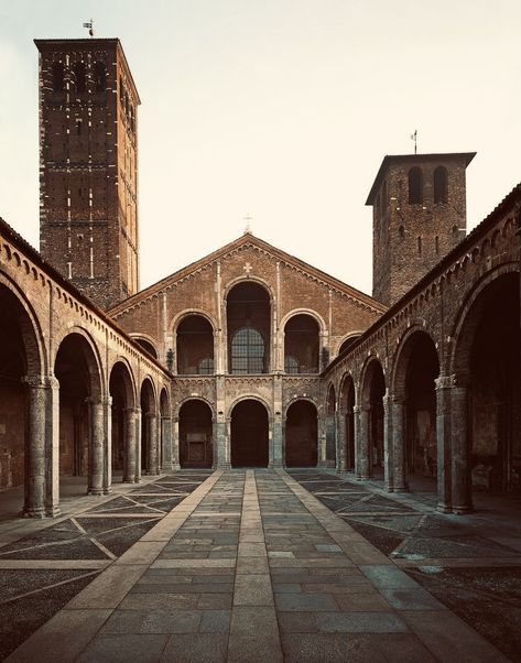 Colonnade Architecture, Arcade Architecture, Perspective Pictures, Perspective Photos, Romanesque Art, Perspective Drawing Architecture, Italy Milan, Romanesque Architecture, One Point Perspective