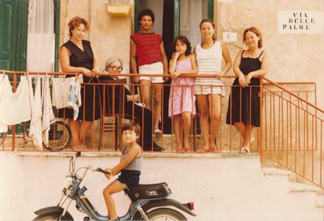 Everyday Life of Italy in the Early 1980s Through Fascinating Photos ~ Vintage Everyday Vintage Italian Photos, Charles Traub, Italian Childhood, Vintage Italy Aesthetic, Old Italian Aesthetic, Rural Italy, 80s Italy, 1980s Italy, Coloured Photos