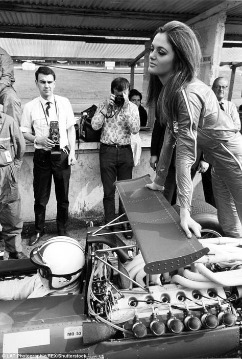 Automotive Aesthetic, Grid Girl, F1 Aesthetic, Brands Hatch, Grand Prix Cars, Gilles Villeneuve, British Grand Prix, Vintage Auto, Grid Girls