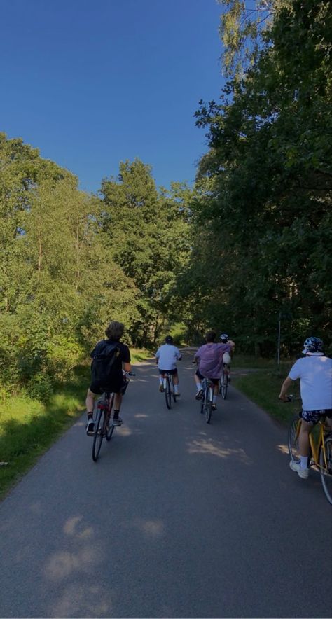 Bike With Friends Aesthetic, Summer Bike Ride Aesthetic Friends, Riding Bikes With Friends, Bike Rides Summer, Bike Rides Aesthetics, Bike Ride Date, Summer Bike Ride Aesthetic, Scandinavian Friends, Cycling With Friends