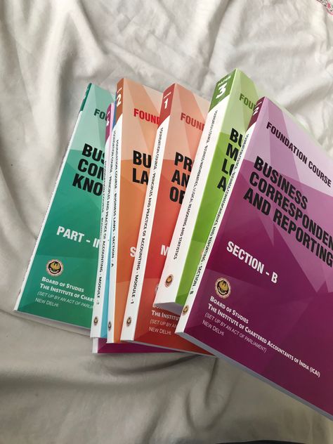 business books 💅🏽 College Books Aesthetic, International Business Student Aesthetic, Chartered Accountant Aesthetic, Commerce Aesthetic, Accountant Aesthetic, Accounting Student Aesthetic, Future Accountant, Charted Accountant, Accounting Notes