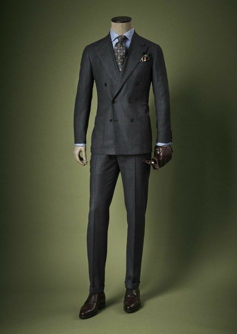 Kingsman Suits, Stylish Mens Suits, Charcoal Suit, Mark Williams, Formal Men, Casual Menswear, Suits Men Business, Work Uniform, Big Men Fashion