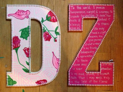 Delta Zeta Letters Painted, Delta Zeta Letters, Delta Zeta Crafts, Sorority Art, Delta Zeta Sorority, Big Little Basket, Alpha Gam, Sorority Canvas, Sorority Big Little