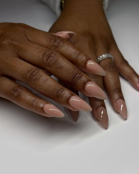 Happy Caturday 🫧 Neutral Half Moon Nails, Almond Extension Nails, Simple Acrylic Nails Almond Classy, Oval Nail Color Ideas, Short Oval Nails Ideas Fall, Nude Gel X Nails, Clean Almond Nails, Shorties Nails Almond, Nude Short Almond Nails