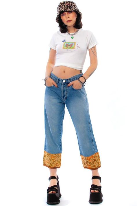 Orange Dragon, 90s Calvin Klein, Tunnel Vision, Cropped Jeans, Mom Jeans, Calvin Klein, Fashion Inspo, Pants, How To Wear