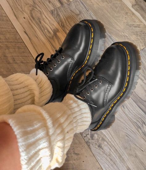 Doctor Martens Shoes, Doctor Martens Aesthetic, 8053 Dr Martens, Doctor Martens Outfit, Doctor Martens Boots, Doc Martens 8053, Dr Martens 8053 Quad, Dr Martens Aesthetic, 8053 Quad