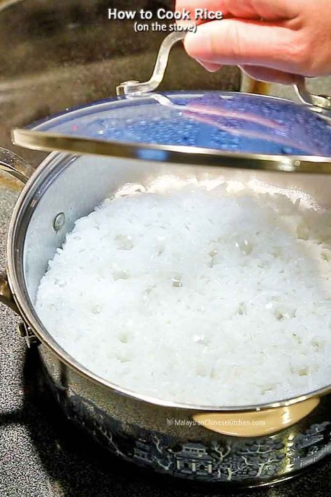 How to Cook Rice - a tried and tested method of cooking rice on the stove. Any size pot may be used. No measuring cup needed. Comes out perfect each time! | MalaysianChineseKitchen.com Rice On The Stove Top, Rice On Stove, White Rice Dishes, Stove Top Rice, Garlic Rice Recipes, Stick Of Butter Rice, Rice Sides, Cilantro Lime Rice Recipe, Yellow Rice Recipes