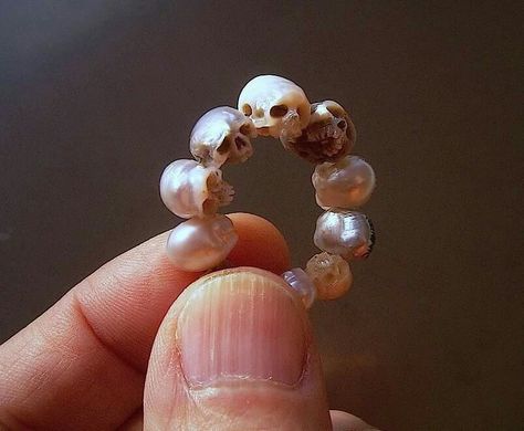 . Anti Aesthetic, Face Carving, Skull Carving, Skull Jewelry, Funky Jewelry, Skull Ring, Jewelry Inspo, Pretty Jewellery, Cute Jewelry