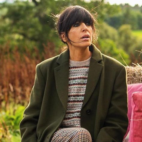 Micro Trend: Claudia Winkleman’s Traitors-core Claudia Winkleman Traitors Outfits, Claudia Winkleman Style, Aw24 Fashion Trends, Claudia Winkleman, Polished Casual, Scottish Fashion, Chunky Knits, Outdoor Wear, Fall 2024