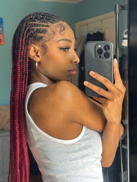 Bohemian Fulani Braids With Color, Fulani Braids Red And Black, Funali Braids With Color, Burgundy Straight Back Feed In Braids, Burgundy Cornrow Braids, Colored Fulani Braids, Burgundy Fulani Braids, Fulani Braids With Color, Fulani Braids Color