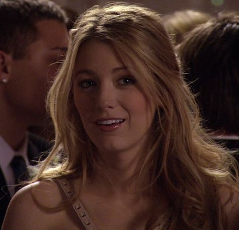 Serena Can See Woodson Hair, Serena Core Aesthetic, Selena Van Der Woodsen Aesthetic, Serena Wanderwodsen, Selena Van Der Woodsen, Serena Van Der Woodsen Hairstyles, Serena Hairstyle, Serena Van Der Woodsen Hair, Serena Van Der Woodsen Icon