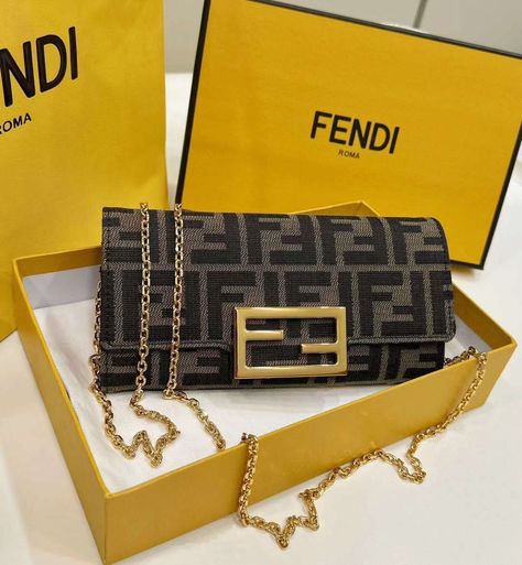 Wallet With Chain, Fendi Bag, Product Catalogue, Fabric Wallet, Model Design, Fendi Baguette, Christmas Bags, Fendi Bags, Chain Bags