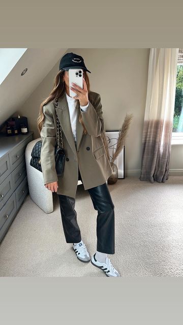 Sabina walker on Instagram: "Happy weekend 🤍 An easy Saturdays outfit to throw together!!! Blazer @zara size Xs I love the colour of this! Trouser @riverisland my absolute faves Shoes @adidasoriginals Long sleeve basic @zara Hat @adanola #coatstyle #autumnvibes #autumstyle #ootd #outfitoftheday #neutralstyle #neutrals #everydaystyle #mumstyle #casualstyle #sambas #zara #asos #adanola #weekendstyle #stylingreels #petite #petitestyle" Zara Basic Blazer, Adidas Samba Blazer Outfit, Blazer Fall Outfits For Women, Styling Long Blazer, Khaki Blazer Outfit Women Casual, Saturday Winter Outfit, Styling Khaki Pants, Zara Outfit 2024 Spring, Zara Outfit 2024 Autumn