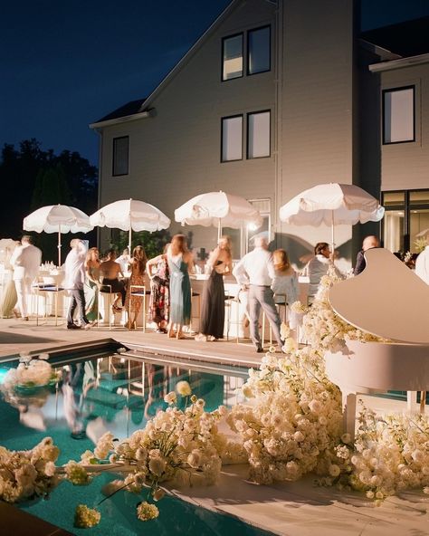 Is it even a party if there’s not a floating piano in the pool? ✨ ⠀⠀⠀⠀⠀⠀⠀⠀⠀ A stunner of a celebration by the talented @elle_co making us dream of summer soirées. ⠀⠀⠀⠀⠀⠀⠀⠀⠀ florals by @victoriaclausenflorals film by @richardphotolab #annapoliswedding #annapolisweddingphotographer #dcweddingphotographer #dcwedding #washingtondcweddingphotographer #washingtondcwedding #summerwedding #poolparty #filmphotographer Pool Engagement Party, Annapolis Wedding, Washington Dc Wedding, Rooftop Pool, Engagement Portraits, Film Photographers, Dc Weddings, In The Pool, Portrait Photographer