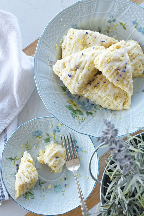 30 Minute Light and Flakey Lavender Lemon Scones Making Scones, Lavender Scones, How To Make Scones, Lavender Recipes, Lemon Scones, Culinary Lavender, Cozy Coffee Shop, Lavender Lemon, Flaky Crust