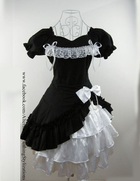 lil black dress hehe  love it! Black Frilly Dress Outfit, Black Dresses Goth, Goth Prom Dress Short, Goth Outfits Dress, Black And White Matching Outfits, Goth Lolli Style, Lace Front Dress, Mini Prom Dresses, Lil Black