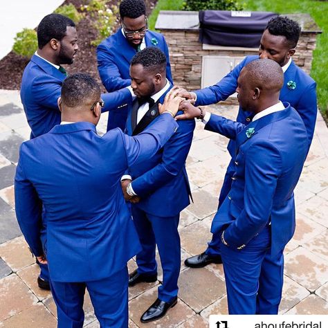 Follow us @SIGNATUREBRIDE on Instagram and Twitter and on FACEBOOK @ SIGNATURE BRIDE MAGAZINE  #Repost @ahoufebridal with @get_repost When God is in the center of it all! Photo by @danokephotos -  Starting #weddingday off right! Enjoy this #groomsmen intimate prayer moment! 😊📸 #dan_ophotography #prayerisimportant - #AhoufeBridal #AhoufeGroom #AhoufeGroomsMen #GroomInspiration #PicoftheDay #PhotooftheDay #Inspiration #GroomtoBe Wedding Ideas Color Schemes, Black People Weddings, Color Schemes Blue, Worship Prayer, Prayer Photos, Blue Suits, Groomsmen Outfits, Blue Suit Wedding, Bride Magazine