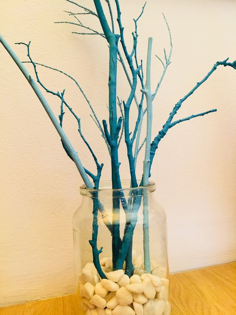 Wooden Stick Decor, Wood Branch Decor Diy Projects, Twigs And Branches Decor, Twig Art Diy Tree Branches, Painted Twigs, Front Yard Landscaping Flower Beds, Front Of House Decor, Landscaping Flower Beds, Tree Branch Decor