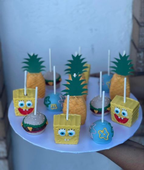 Spongebob Desserts Ideas, Spongebob Birthday Desserts, Spongebob Treats Diy, Spongebob Rice Crispy Treats, Spongebob Party Treats, Spongebob Treat Table, Spongebob Cake Pops, Spongebob Strawberries, Spongebob Desserts