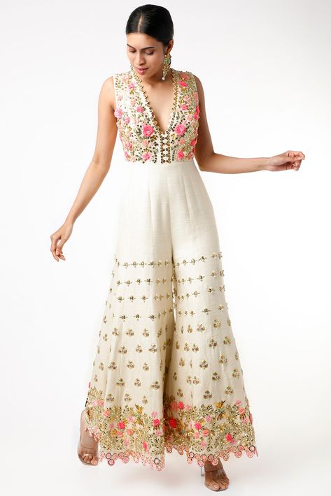 Ivory Floral Embellished Jumpsuit Design by Papa Don't Preach by Shubhika at Pernia's Pop Up Shop 2022 Floral Jumpsuit Outfit Wedding, Jumpsuit From Saree, Traditional Jumpsuit Indian, Indowestern Jumpsuit, Indo Western Jumpsuit, Dhoti Jumpsuit, Jaipur Wedding, Palazzo Dress, Papa Don't Preach